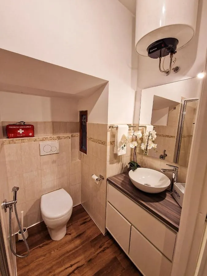 La Casa Dell'Uva, Marino Apartment 0*,  Italy